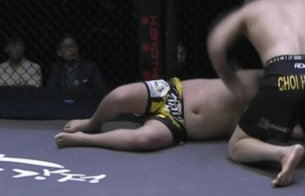 젖치기 gif 후방주의]젖치기.GIF | (백업)유머 게시판(2015-2017) | RULIWEB