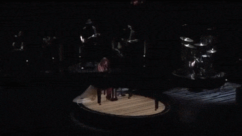 여자라고 안봐주는 류.gif_1.gif