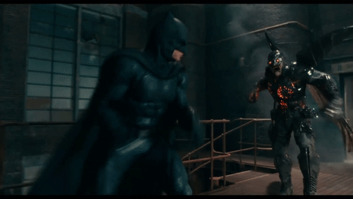 배트맨 게임과 영화 비교_4.gif