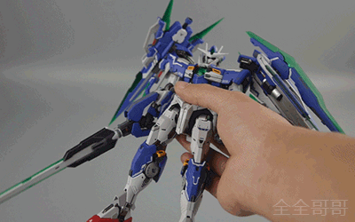 더블오 퀀터 초합금 중국발 짝퉁 근황_16.gif