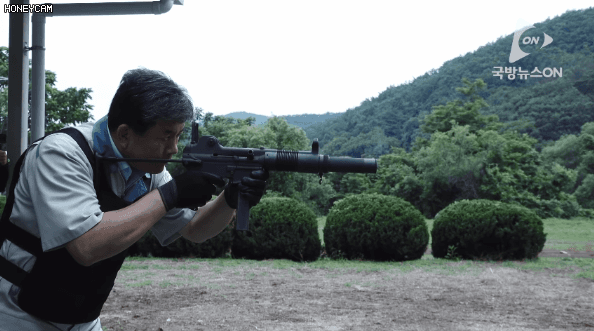 K7 기관단총_3.gif