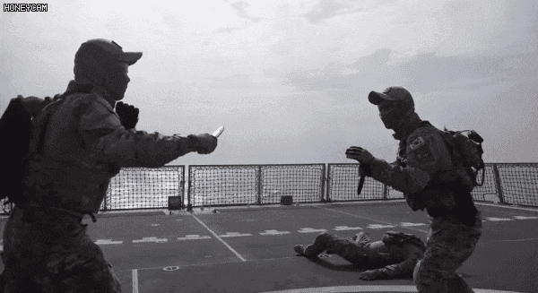 특수부대 UDT/SEAL 실제 훈련 모습들.GIF_4.gif