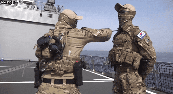 특수부대 UDT/SEAL 실제 훈련 모습들.GIF_6.gif