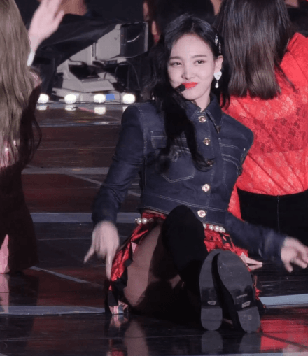 0ECC3049-9EA4-4307-A27F-6CB503904F98.gif