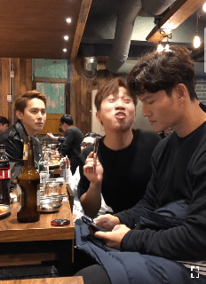 내 거친 생각과 불안한 눈빛과.gif_1.gif