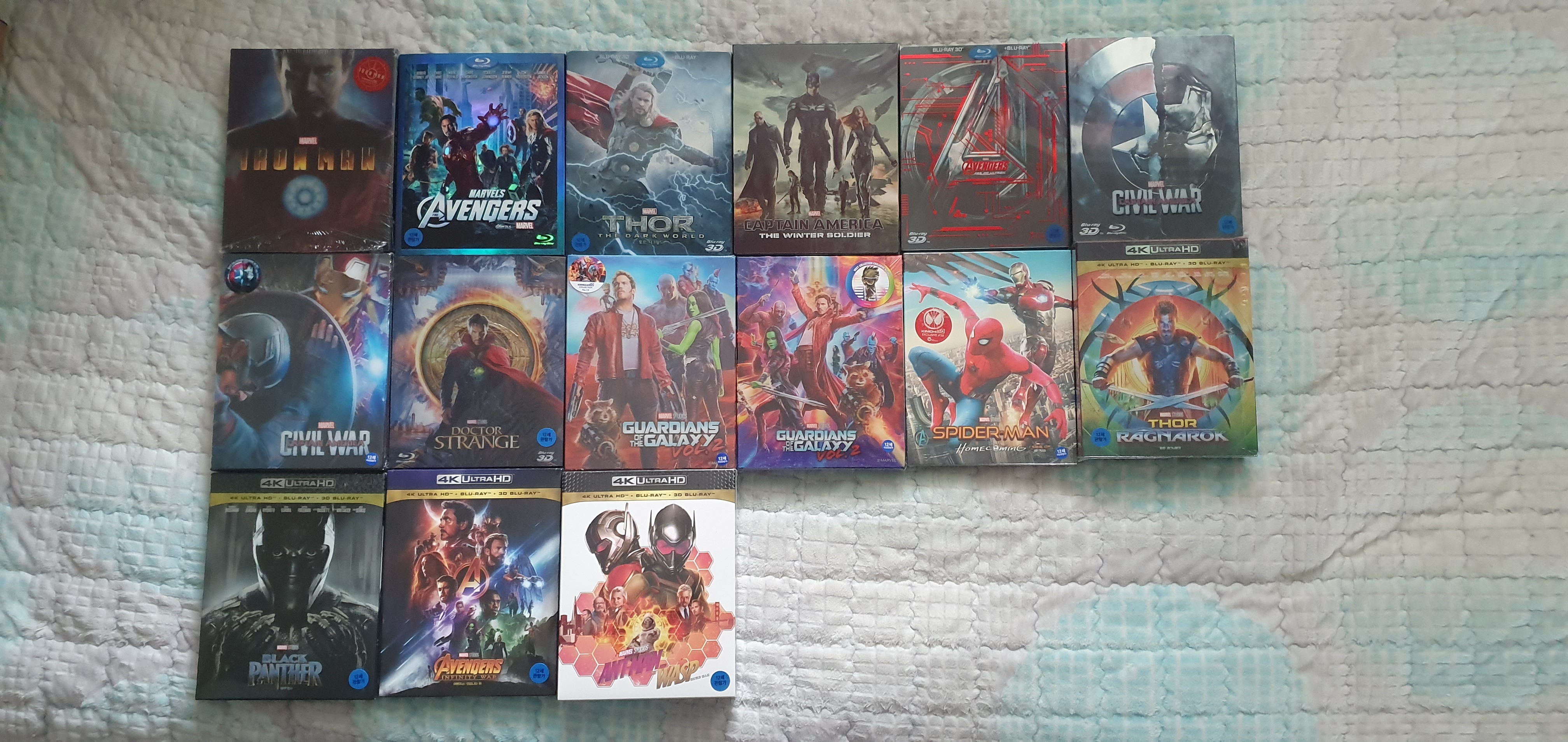 어벤져스가망이없어 개봉기념 지금까지 모은 마블영화 블루레이 올려봤습니다