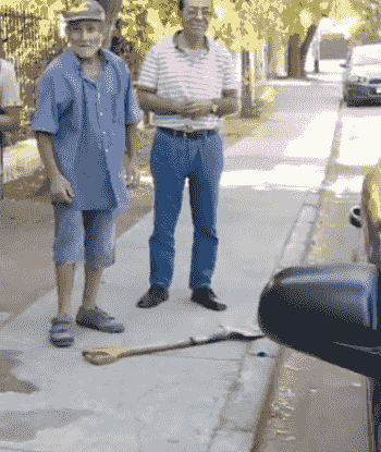 이 시국에 적절한 칠레아재짤 모음.jpgif_27.gif