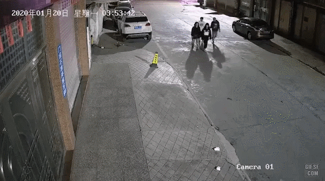 유주얼 서스펙트급 문워킹.gif_2.gif