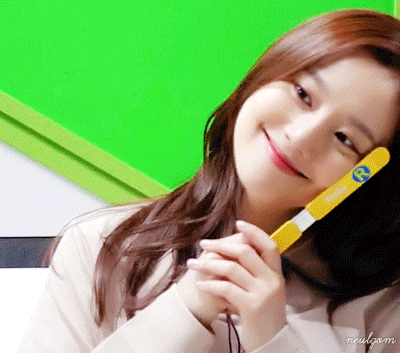 배우 문채원이 레전드 찍은 작품.gif_2.gif