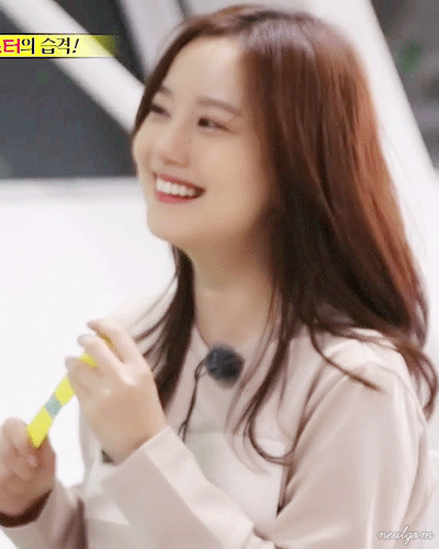 배우 문채원이 레전드 찍은 작품.gif_3.gif