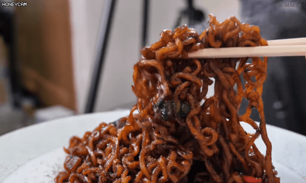 호불호 갈리는 짜파게티 .GIF | 유머 게시판 | RULIWEB