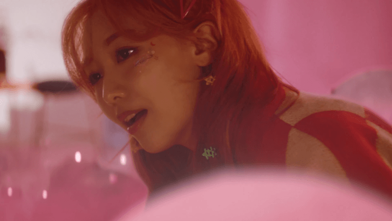 류수정 PINK MOON 티저 움짤_14.gif