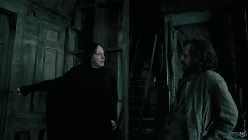 해리포터) 스네이프가 해리론헤르에게 쳐맞고 뻗어버린 사연_27.webp