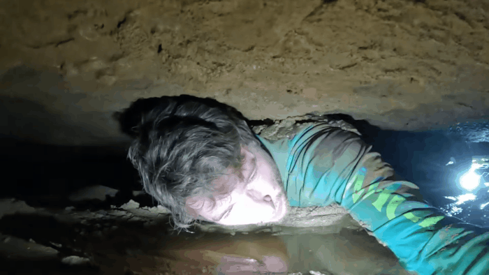 동굴) 전문가 없이 동굴에 들어가면 존나 위험한 이유 ㄷㄷㄷ_2.gif