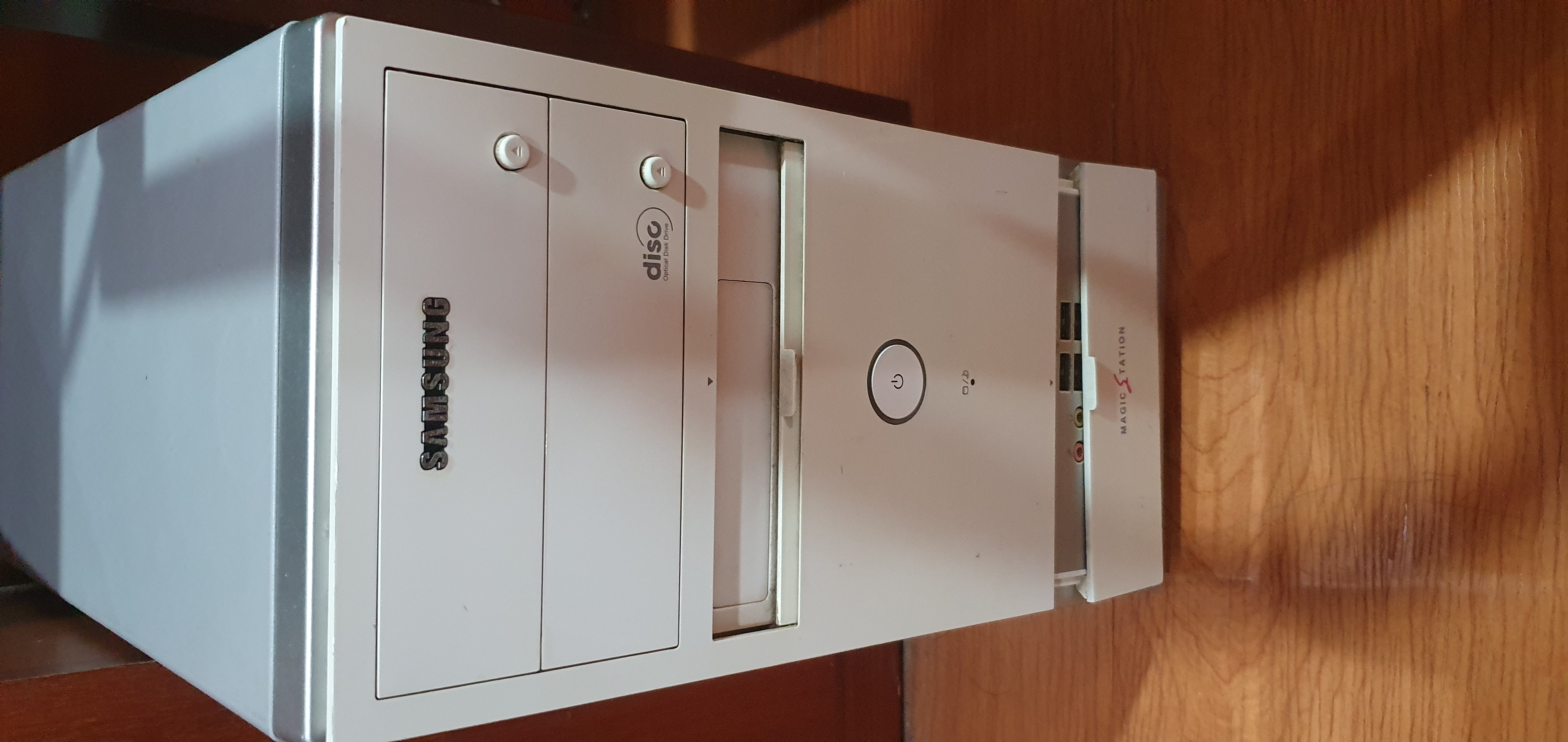 출장지 숙소에서 오파츠를 발견했다