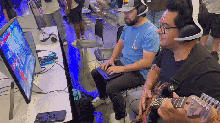 라스베가스에서 열리는 격투게임 대회 EVO2024 근황.jpg_11.gif
