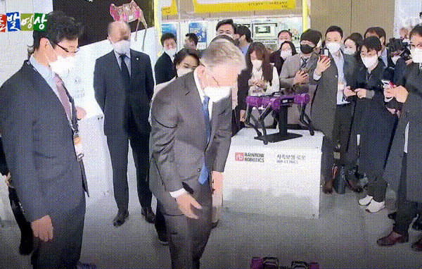 짬통 이제 출발했다는 거 솔직히 이해는 감(움짤 다수)_4.gif