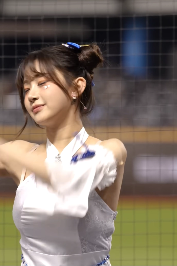 반도의 치어리더 gif_2.webp