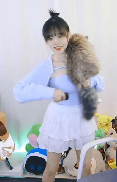 인방) 서새봄이 고양이 때문에 구입한 물건들_27.gif