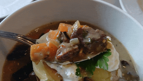 오늘은 리투아니아의 카우나스시에서 "무스 스프"를 먹었습니다_3.gif