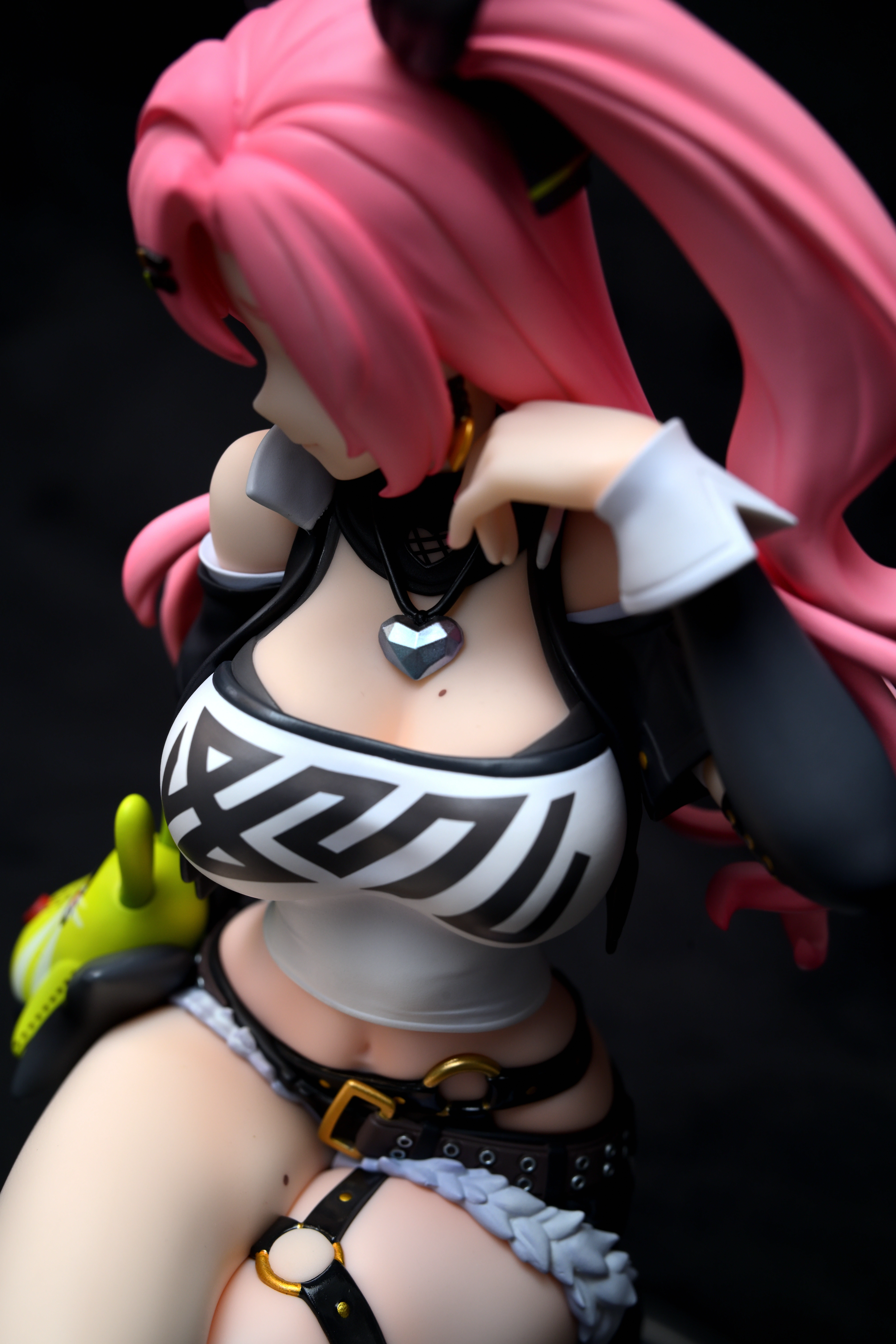 Apex_젠레스존제로(ZZZ)_니콜 데마라_8.webp